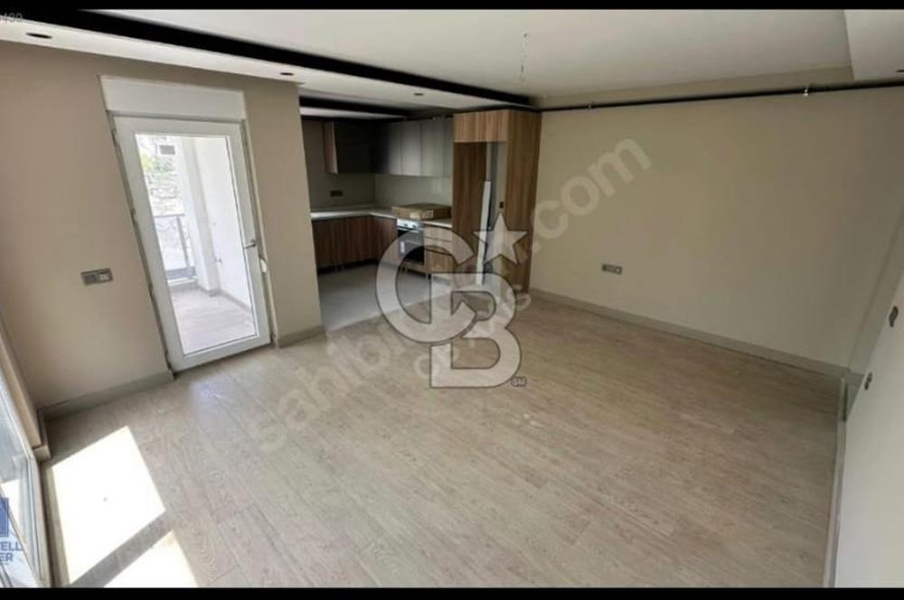 Konyaaltı Liman'da Sıfır, Havuzlu, Yerden Isıtmalı 2+1 Daire