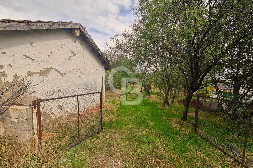 GÖLBAŞI GÜNALAN’DA BEYNAM ORMANI CEPHELİ 4.089 m² KÖY EVİ VE ARAZİ