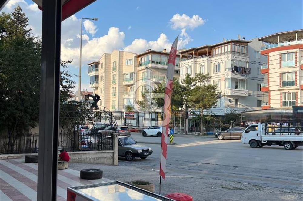ELVAN MH CADDE ÜZERİNDE DEVREN KİRALIK MARKET