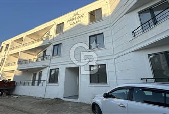 CB FARK'tan Gömeç Merkez'de Ayrı Mutfak Ara Kat Satılık Daire - 1 - 379614