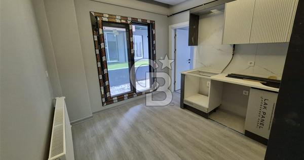 İZMİR MENEMEN SEYREK’TE SIFIR BİNADA ÖZEL BAHÇELİ 1+1 KİRALIK DAİRE! - 379686