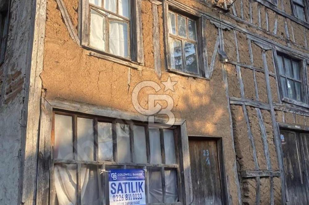 TARİHİ DOKUSUYLA SATILIK EŞSİZ KONAK