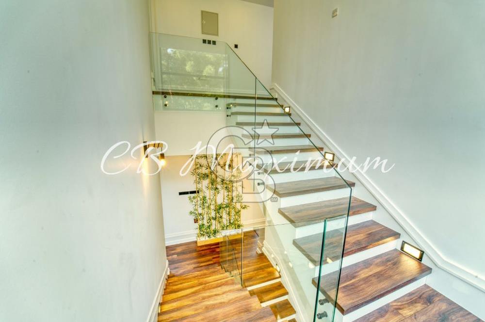 KKTC, Girne'de satılık özel tasarım 5 odalı villa