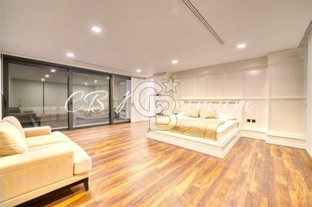 KKTC, Girne'de satılık özel tasarım 5 odalı villa