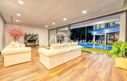 KKTC, Girne'de satılık özel tasarım 5 odalı villa