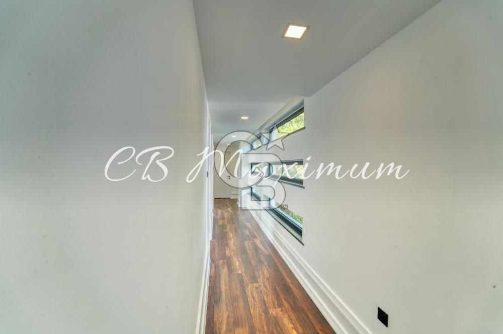 KKTC, Girne'de satılık özel tasarım 5 odalı villa