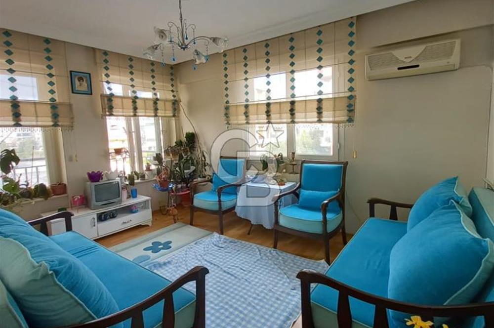 Gaziemir Merkezde 3+1 Geniş Daire