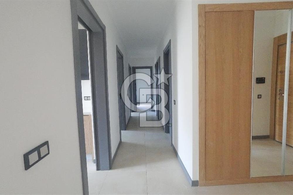 Ataşehir Modern 1 Havuz Cephe Kiralık 3+1 Hazal Muti'den