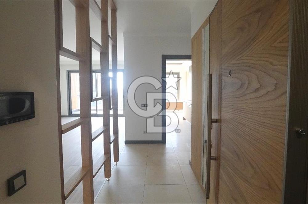 Ataşehir Modern 1 Havuz Cephe Kiralık 3+1 Hazal Muti'den
