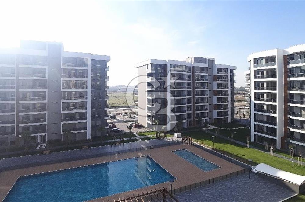 Ataşehir Modern 1 Havuz Cephe Kiralık 3+1 Hazal Muti'den
