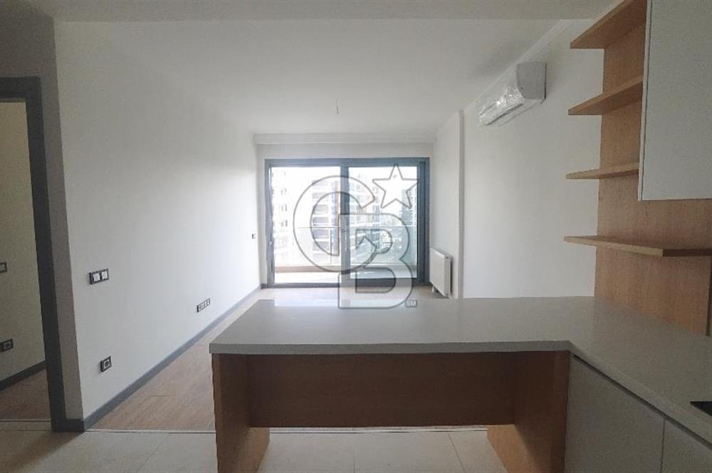 Ataşehir Modern 1 Havuz Cephe Kiralık 1+1 Hazal Muti'den