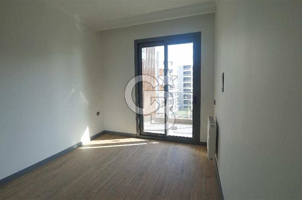 Ataşehir Modern 1 Havuz Cephe Kiralık 1+1 Hazal Muti'den