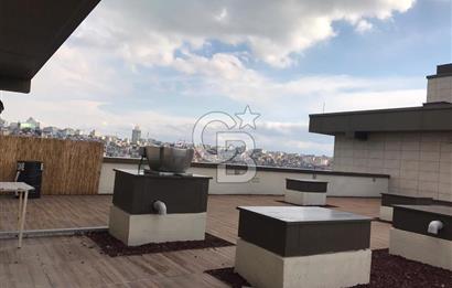 Polat Piyalepaşa Köşe Konumlu Geniş 3+1 Balkonlu Teras Katı