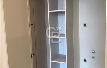 Polat Piyalepaşa Köşe Konumlu Geniş 3+1 Balkonlu Teras Katı