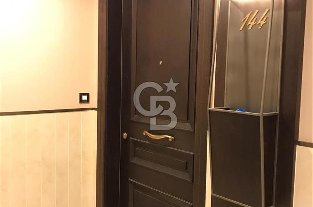 Polat Piyalepaşa Köşe Konumlu Geniş 3+1 Balkonlu Teras Katı