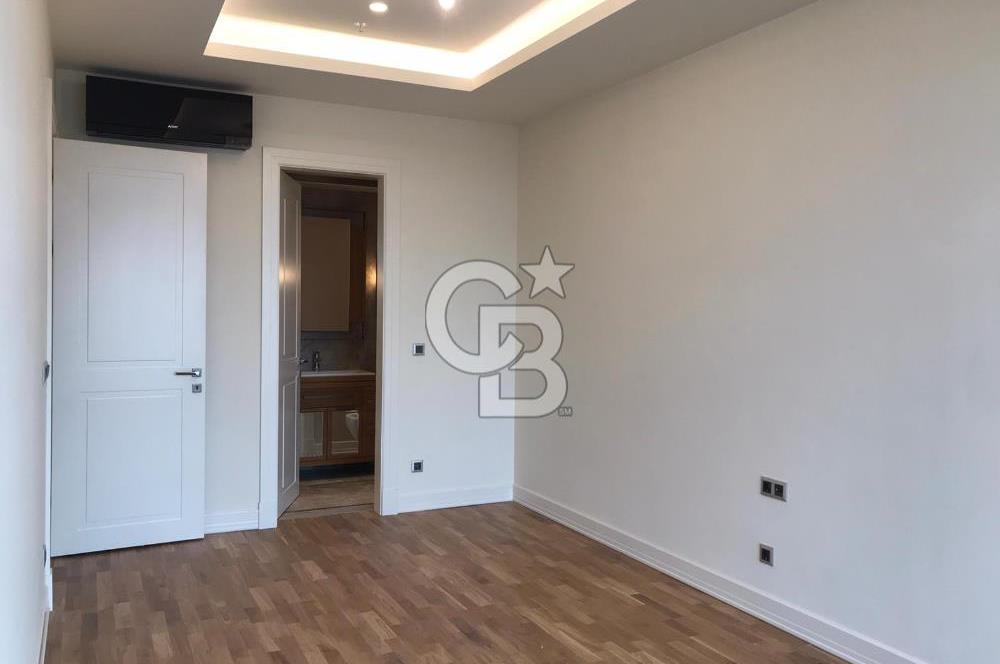 Polat Piyalepaşa Köşe Konumlu Geniş 3+1 Balkonlu Teras Katı