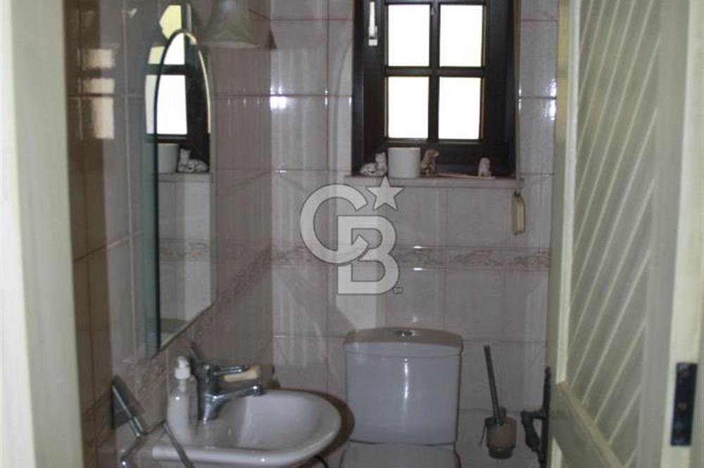 tuzla mercan sahilde 1000 m2 bahçeli müstakil havuzlu 2 villa