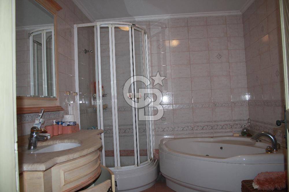 tuzla mercan sahilde 1000 m2 bahçeli müstakil havuzlu 2 villa