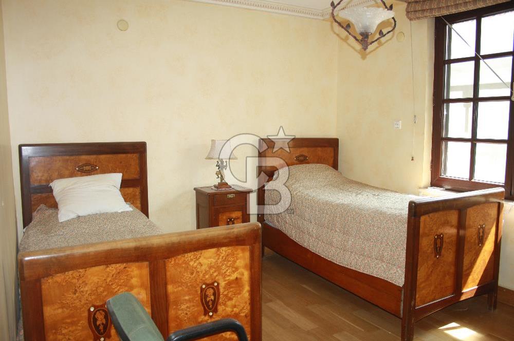 tuzla mercan sahilde 1000 m2 bahçeli müstakil havuzlu 2 villa