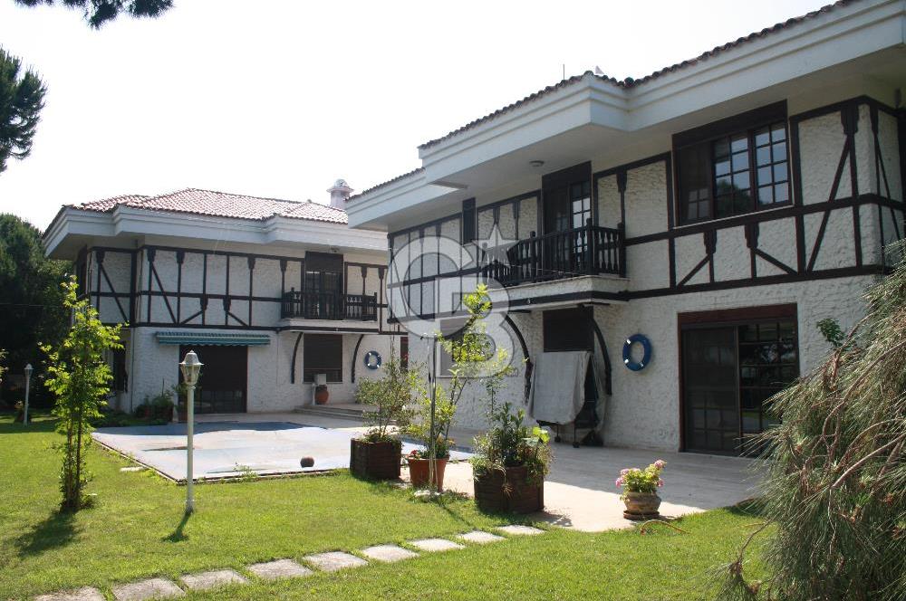 tuzla mercan sahilde 1000 m2 bahçeli müstakil havuzlu 2 villa