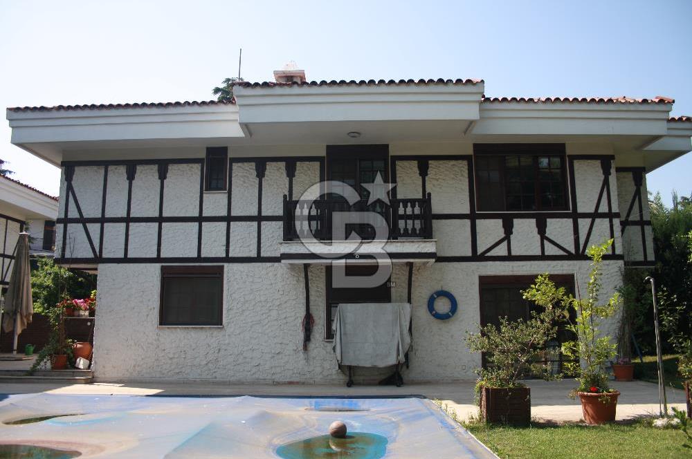 tuzla mercan sahilde 1000 m2 bahçeli müstakil havuzlu 2 villa