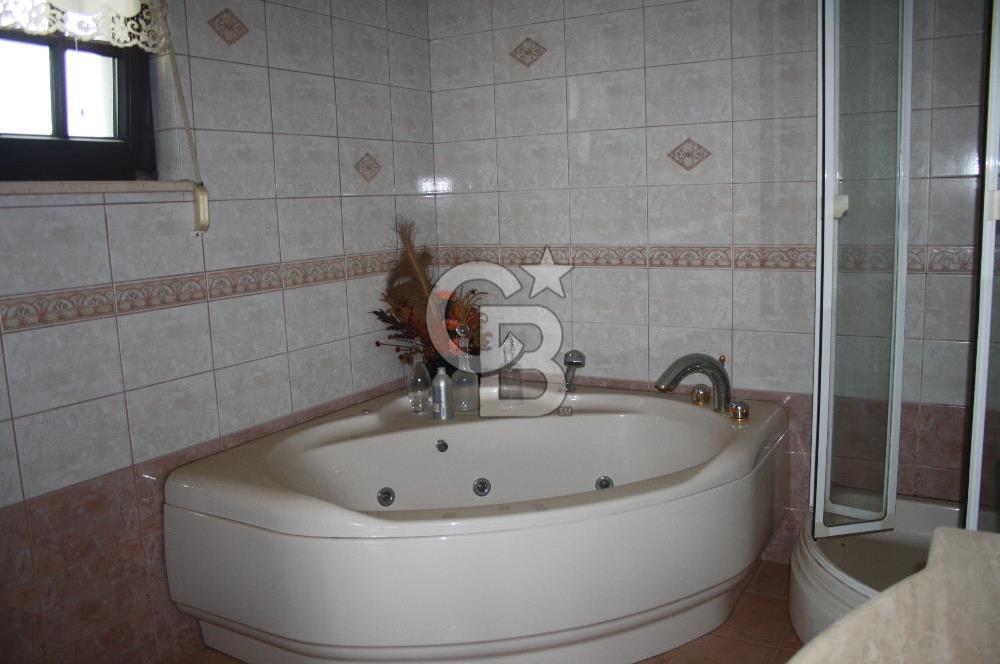 tuzla mercan sahilde 1000 m2 bahçeli müstakil havuzlu 2 villa