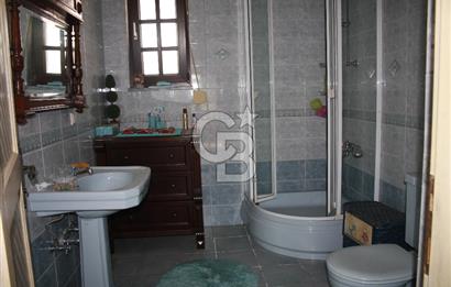 tuzla mercan sahilde 1000 m2 bahçeli müstakil havuzlu 2 villa