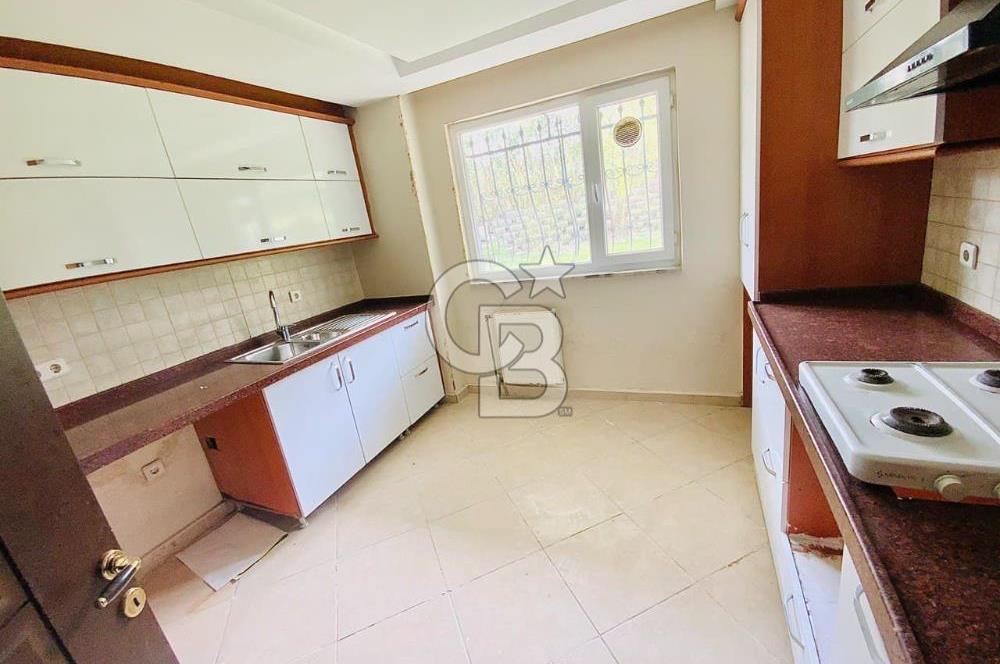 Bahçeşehir Boğazköyde Yeşillikler İçerisinde 3+1 Satılık Daire