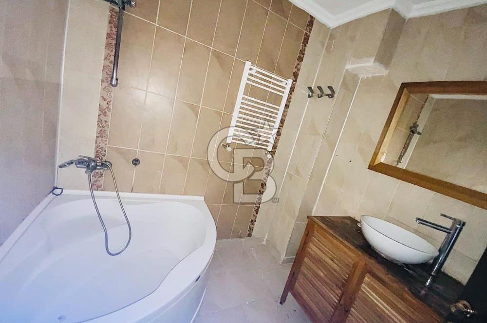 Bahçeşehir Boğazköyde Yeşillikler İçerisinde 3+1 Satılık Daire
