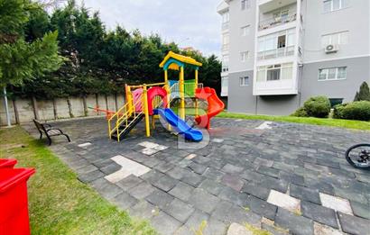Bahçeşehir Boğazköyde Yeşillikler İçerisinde 3+1 Satılık Daire