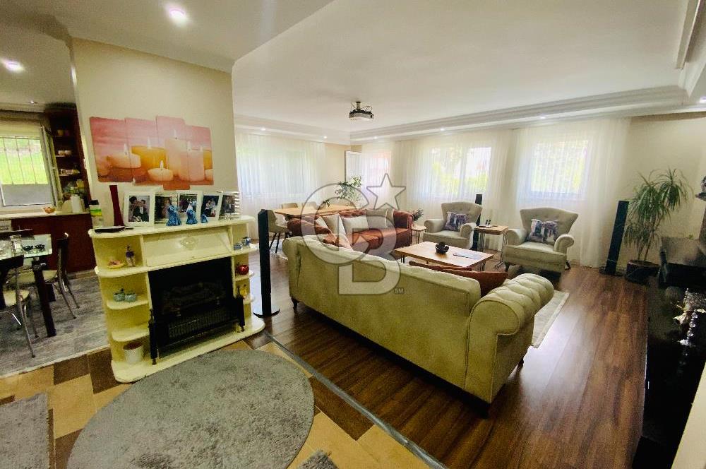Bahçeşehir Boğazköyde Yeşillikler İçerisinde 3+1 Satılık Daire