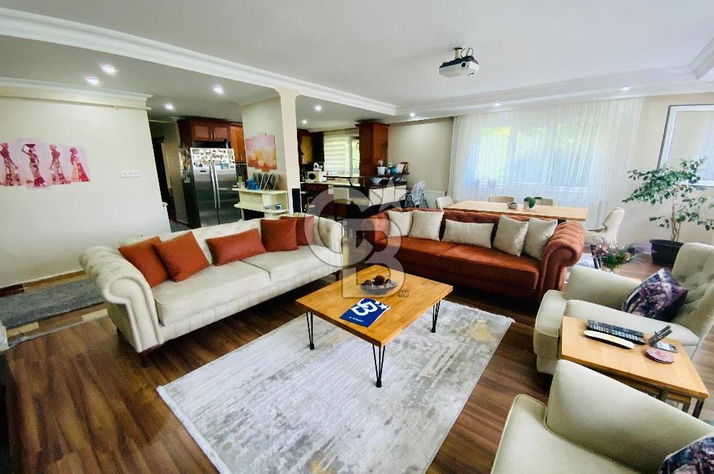 Bahçeşehir Boğazköyde Yeşillikler İçerisinde 3+1 Satılık Daire