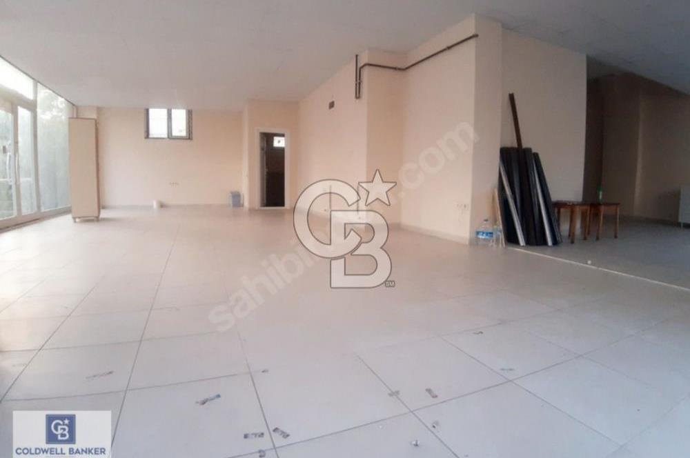 Cadde üzerinde kiralık iş yeri