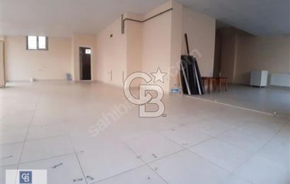 Cadde üzerinde kiralık iş yeri