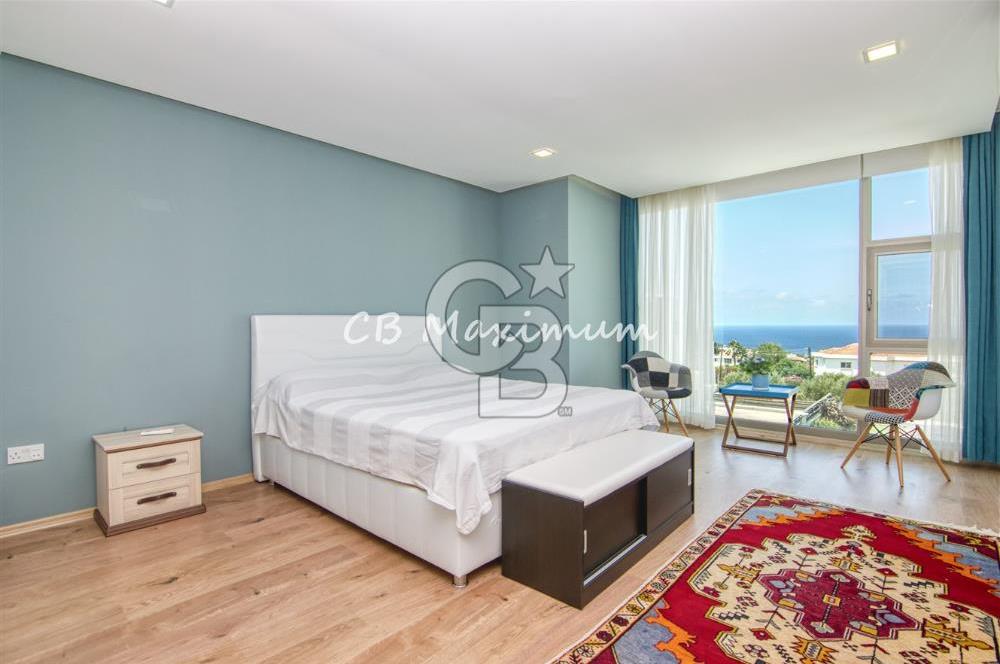 KIBRIS GİRNE EDREMİT TE 620 M2 ARSA İÇİNDE 4+1 DENİZ MANZARALI HAVUZLU ÇOK ÖZEL VİLLA