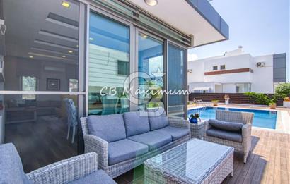 KIBRIS GİRNE EDREMİT TE 620 M2 ARSA İÇİNDE 4+1 DENİZ MANZARALI HAVUZLU ÇOK ÖZEL VİLLA